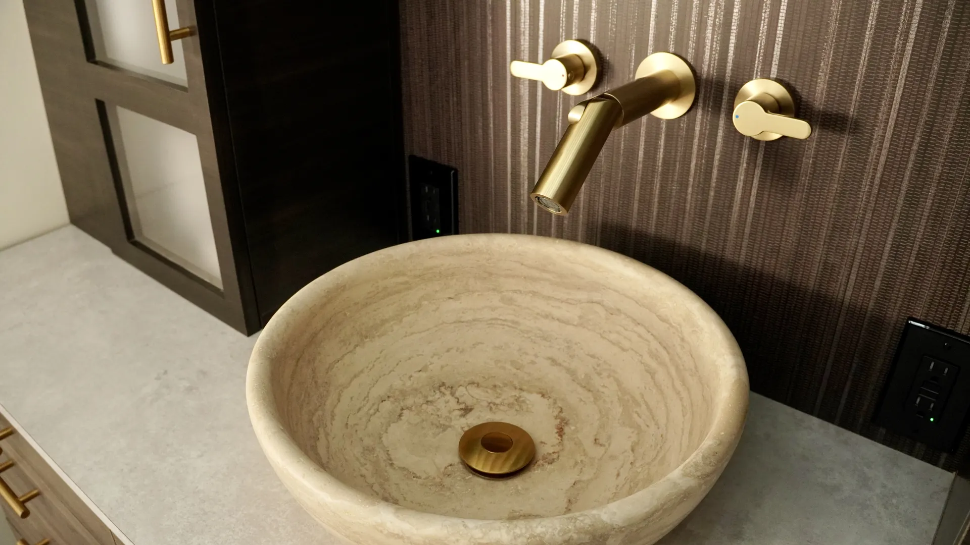 AIM luxury sink detail