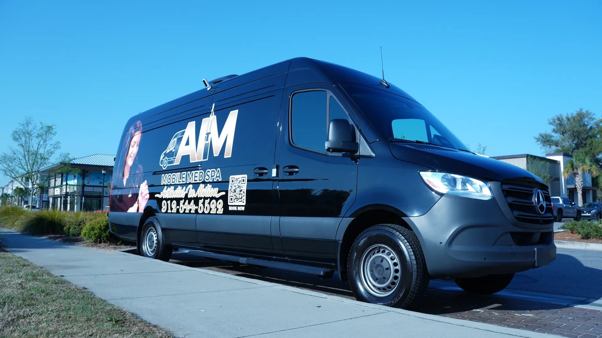 AIM Sprinter exterior